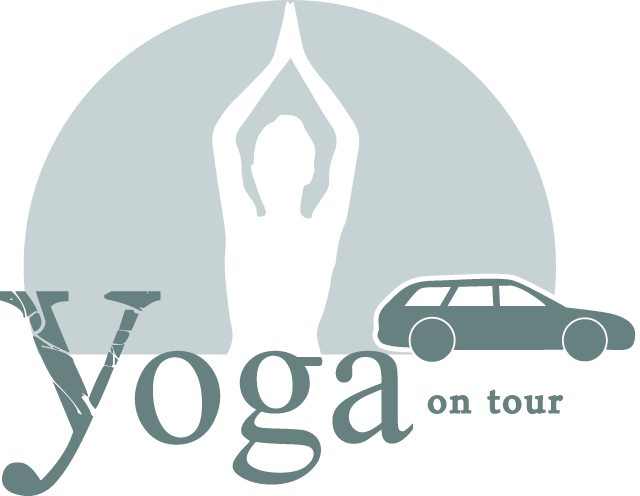 Logo Yoga on tour
